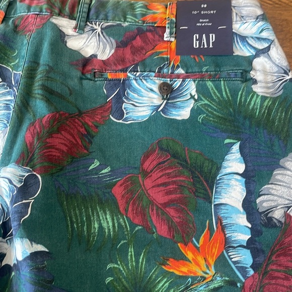NWT Gap Men’s Floral tropical Hawaiian green flat front chino shorts size 38 - Picture 6 of 15